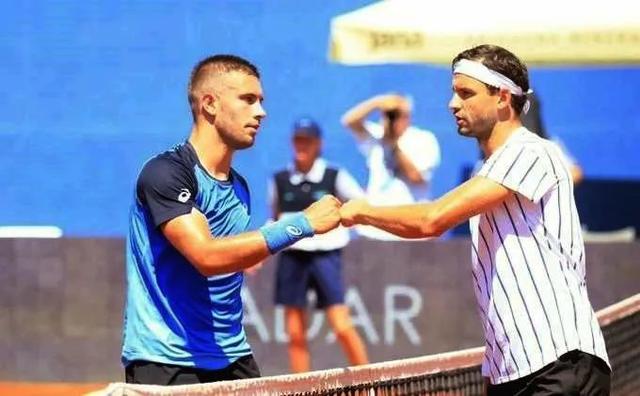 更是足球战 更是足球战